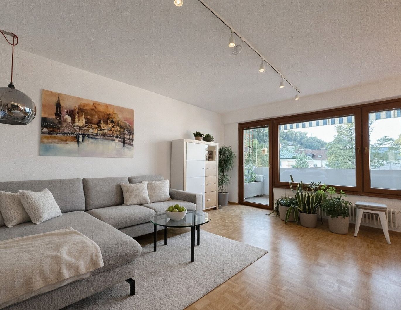 Schöne 3-Zimmer Wohnung in der Salzbuger Innenstadt, Balkon mit Blick auf den Kapuzinerberg! 3 Tiefgaragen-Stellplätze inkludiert!