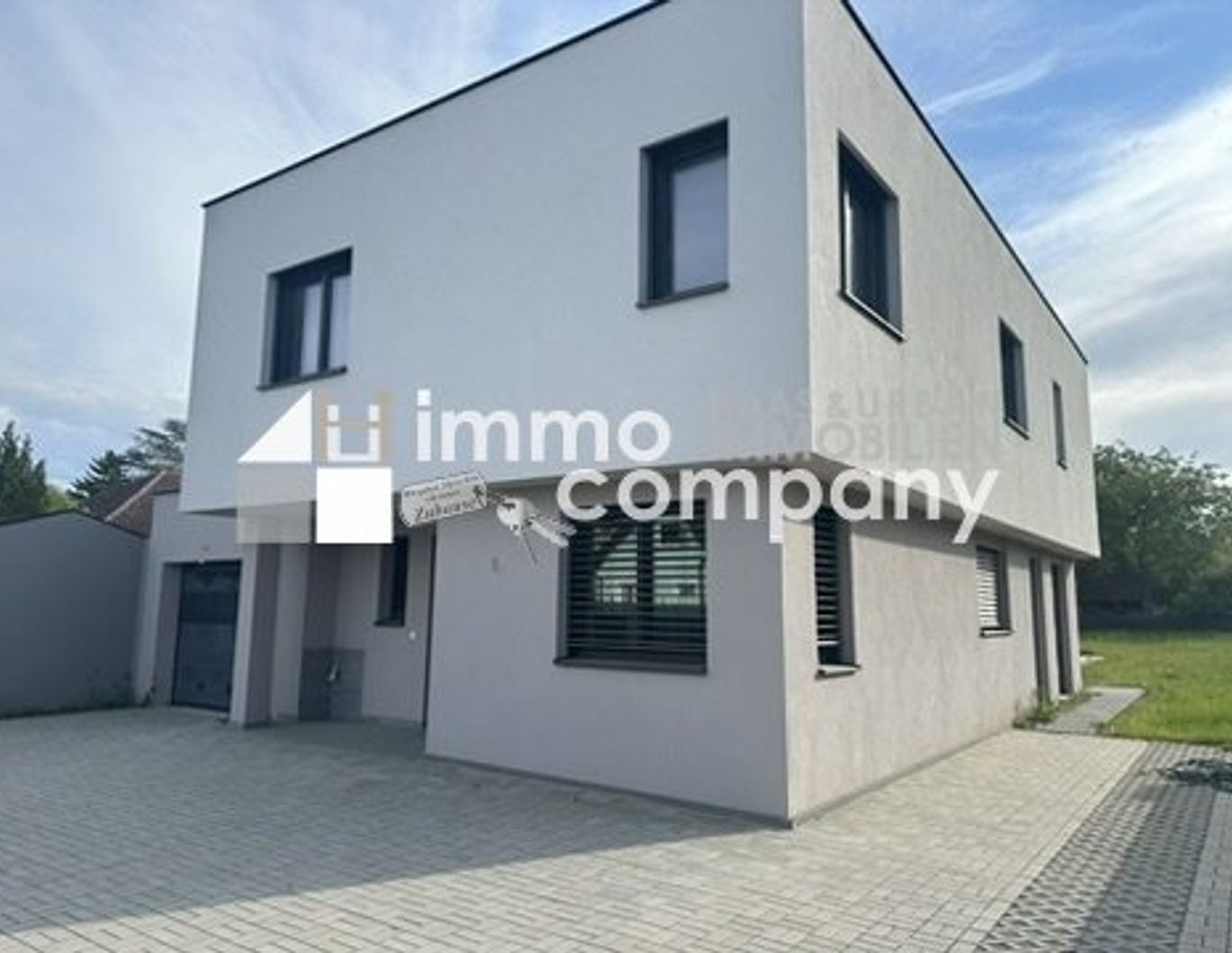 TRAUMHAUS NACH IHREN WÜNSCHEN - MITTEN IM GRÜNEN + POOL
