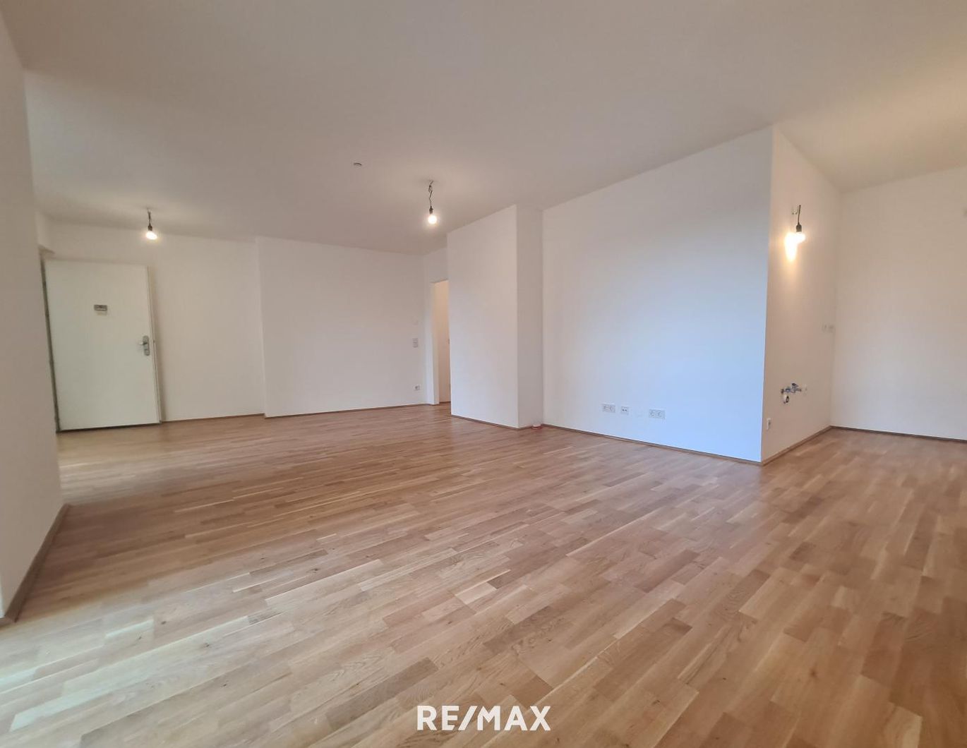 3-Zimmer-Erstbezugs-Wohnung mit Balkon zum Innenhof nahe AKH