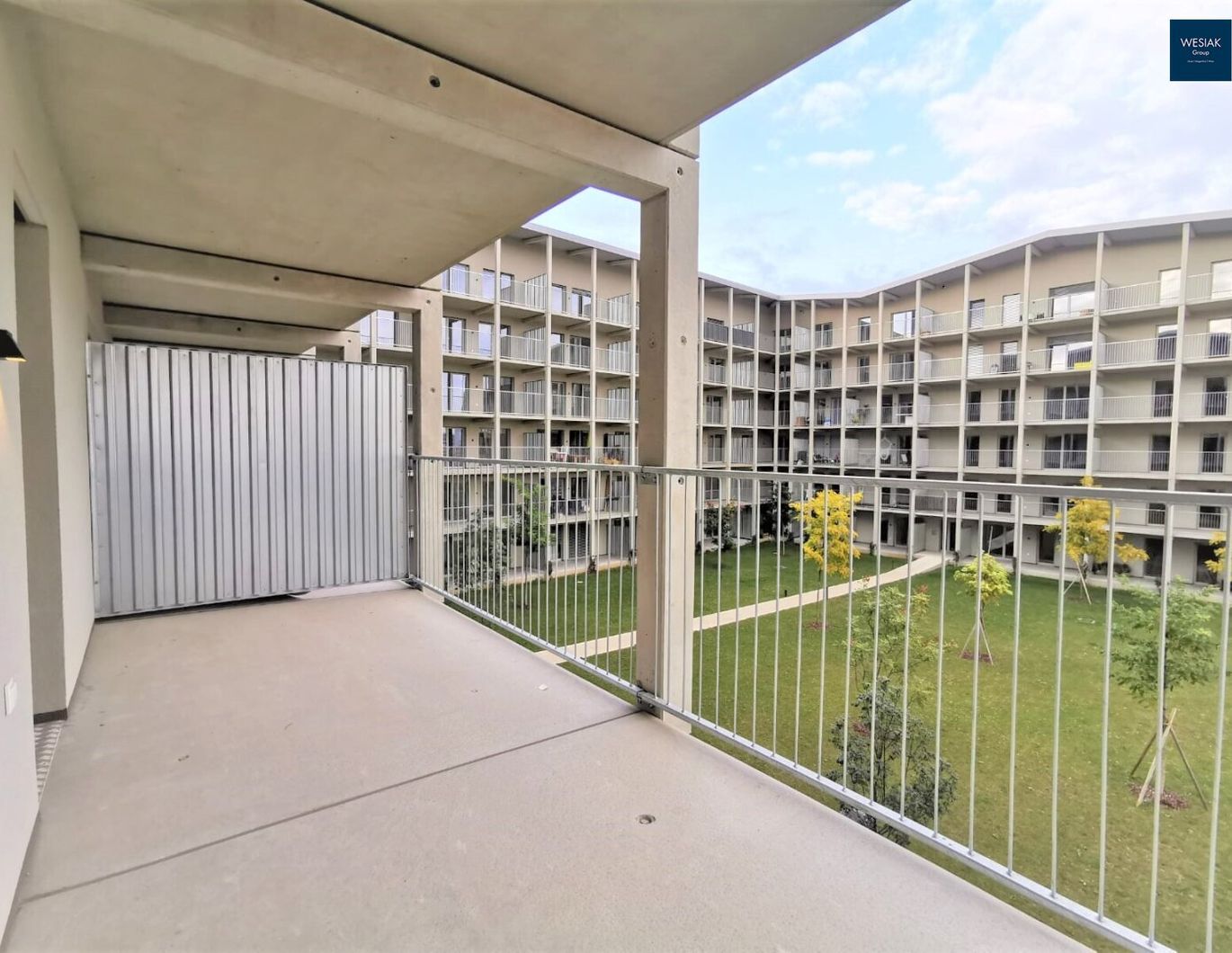 Hochwertige 3 Zimmerwohnung mit Balkon: Smart City Süd Top 227