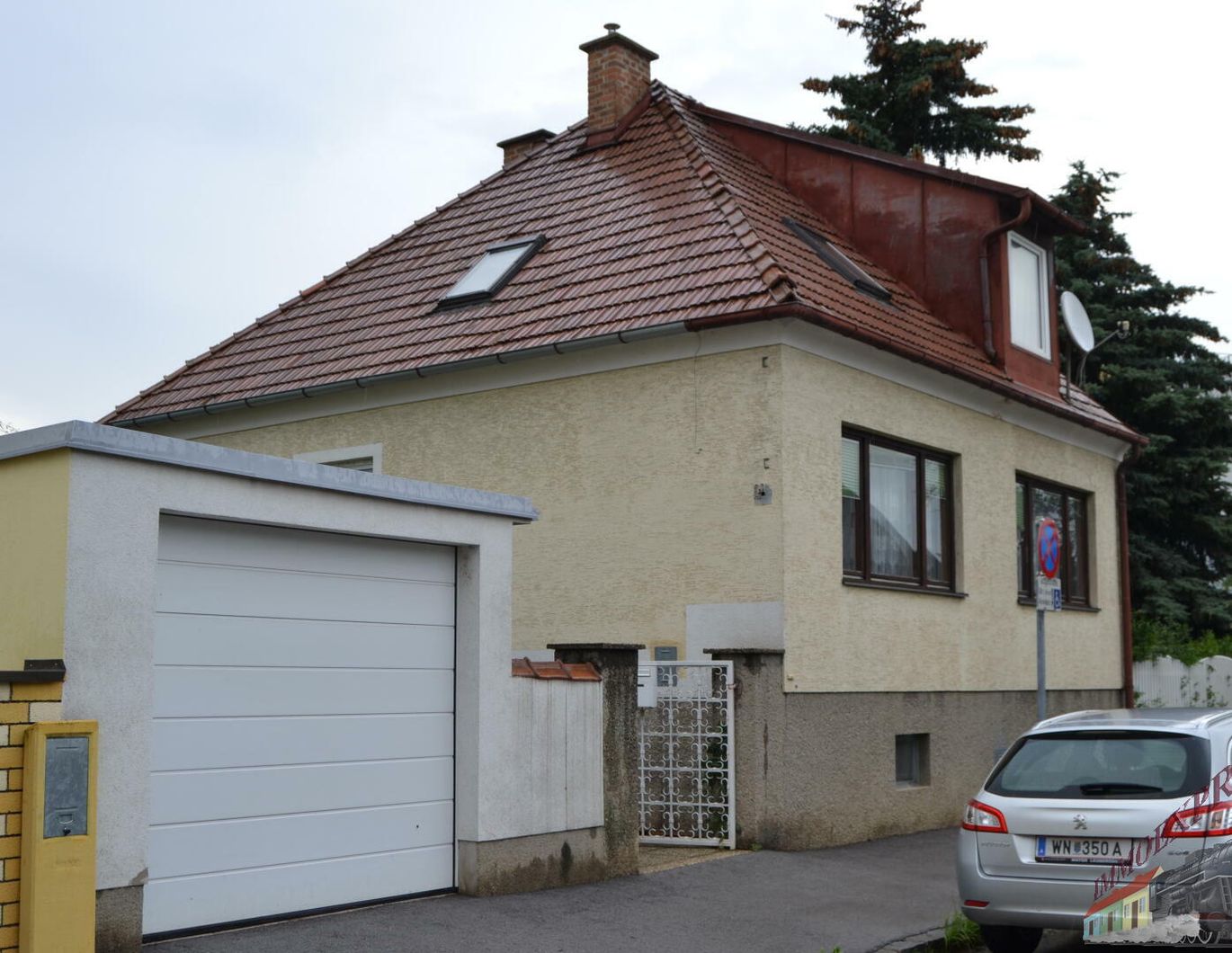 Einfamilienhaus in Wiener Neustadt in sehr guter Lage auch für 2 Familien geeignet