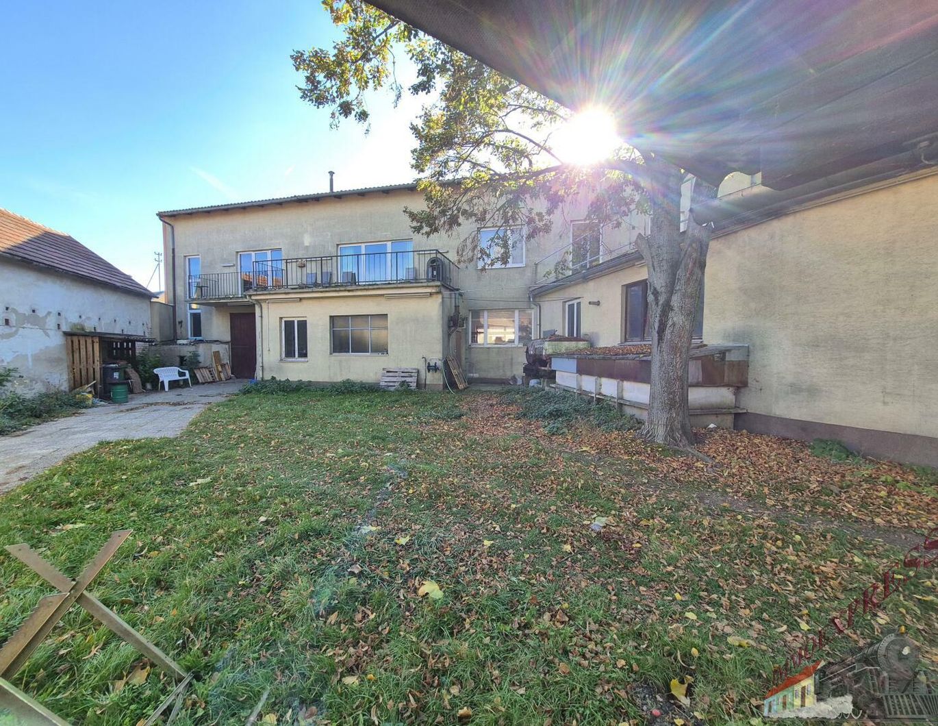 Guter Preis! Ideales Firmenobjekt mit Werkstatt und 2335m2 Grundstück