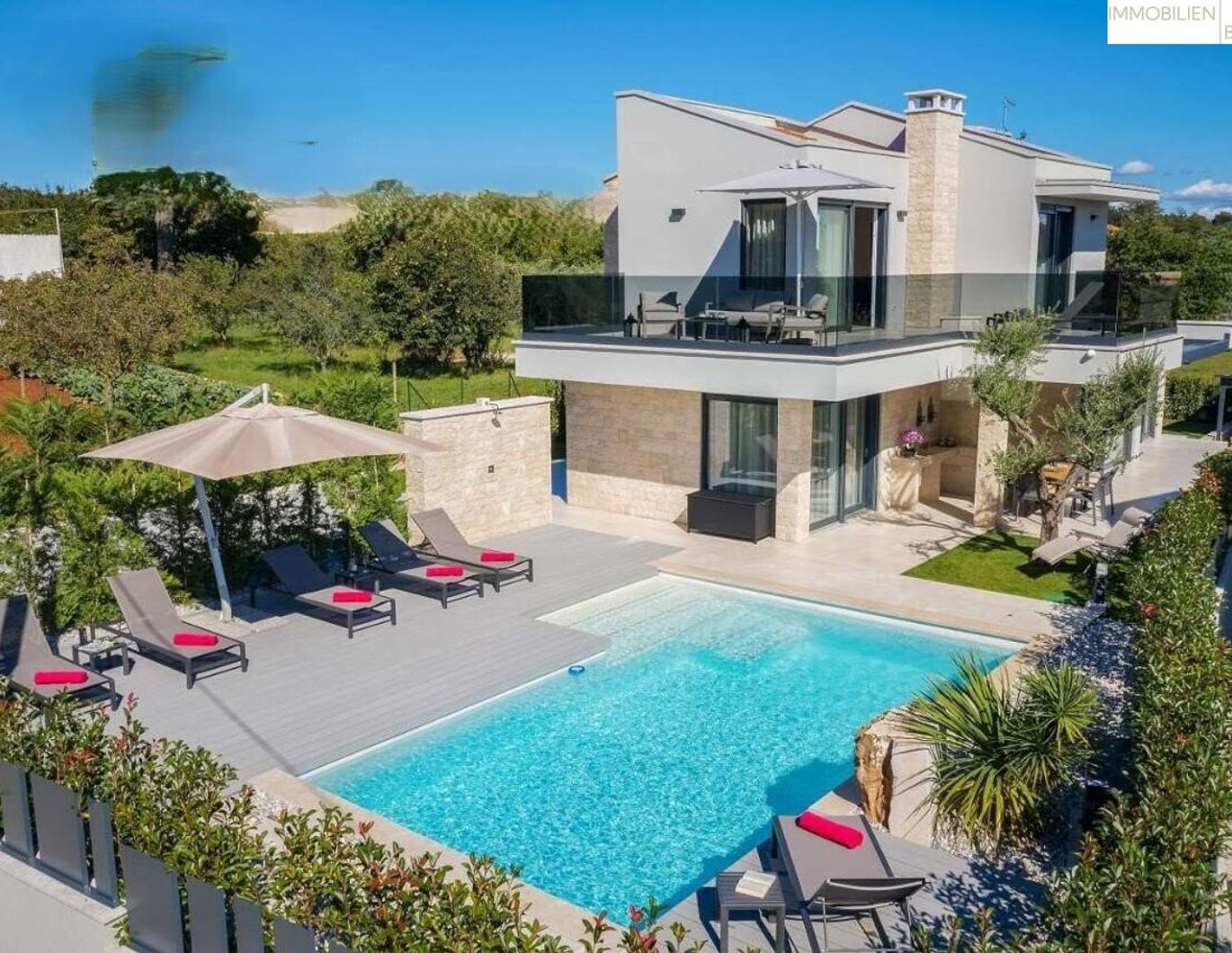Porec Umgebung - Attraktives Haus mit Pool, Whirlpool und Sauna
