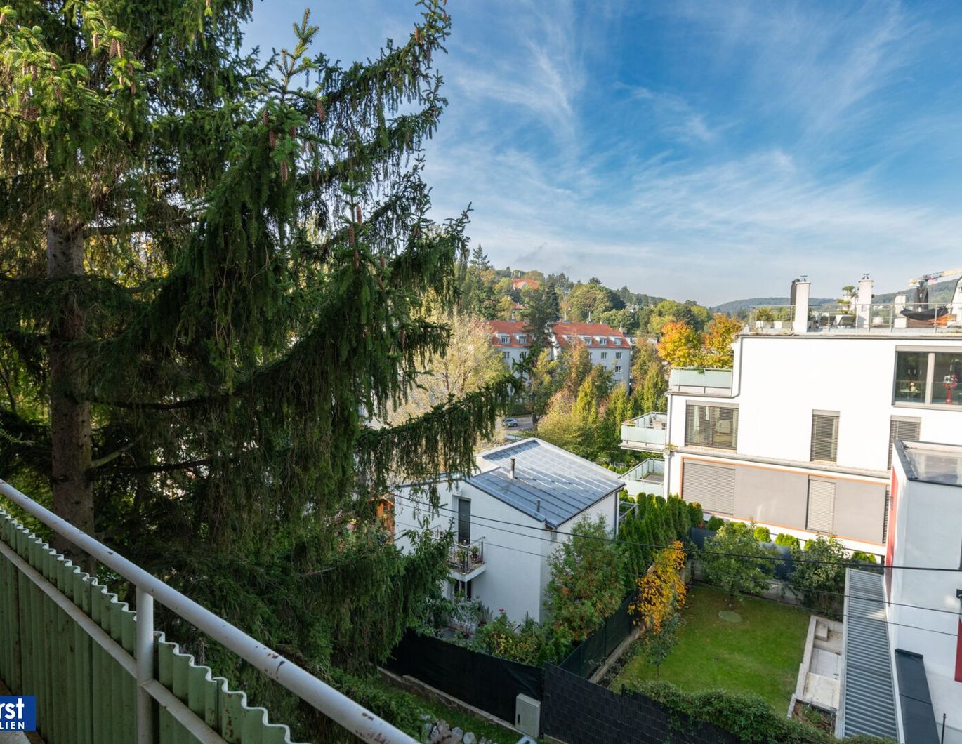 Tolle Gelegenheit: Sonnige, lichtdurchflutete 4 Zimmer Balkonwohnung
