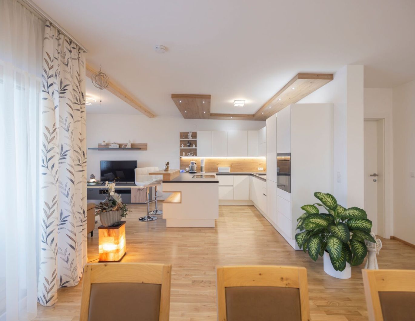 PROVISIONSFREI - DOPPELHAUSHÄLFTE - NIEDRIGENERGIEHAUS