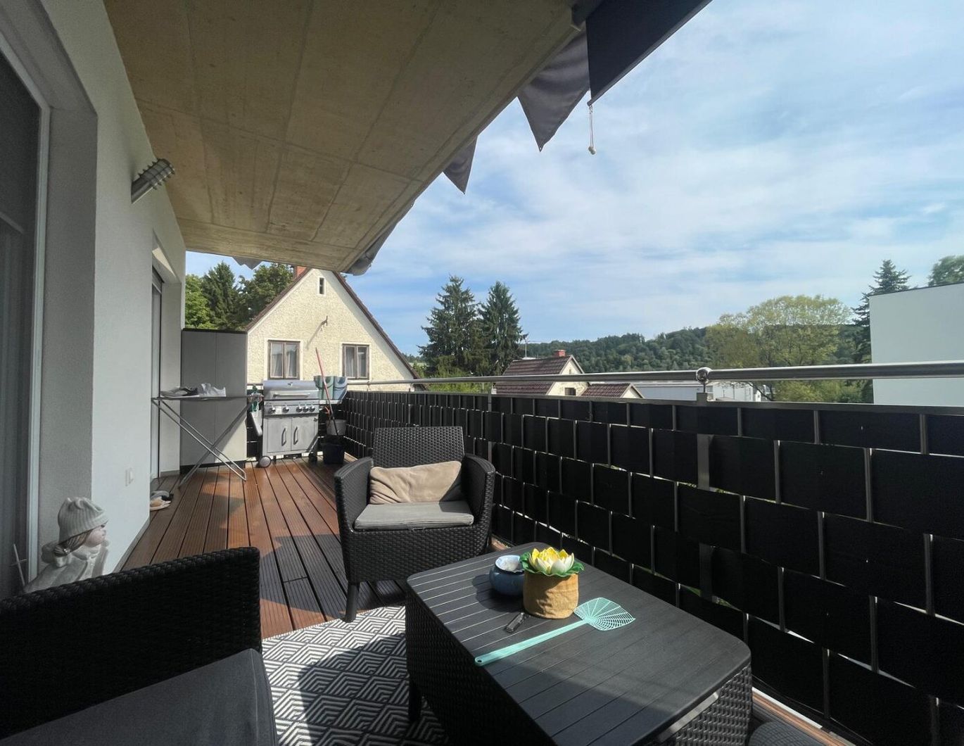 Aufgepasst: Sonniger Single- oder Pärchentraum mit Balkon und TG Parkplatz!