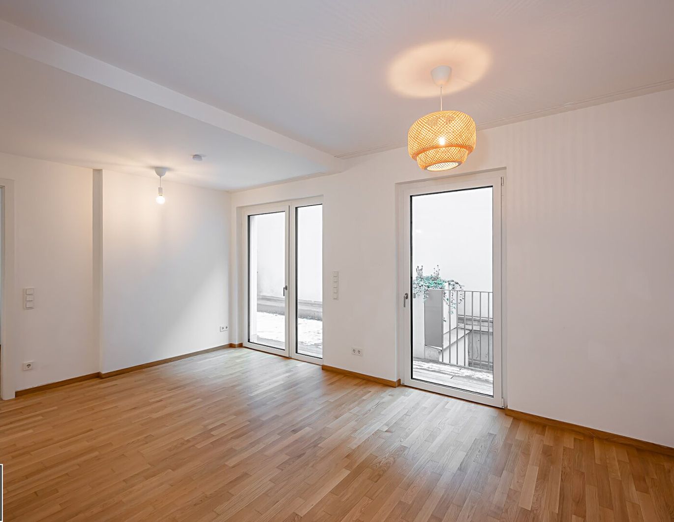 Kleine Ruhe-Grün-Oase in beliebter Stadtlage! 2 Zimmer Neubauwohnung mit Garten/Terrasse ab 03/26!