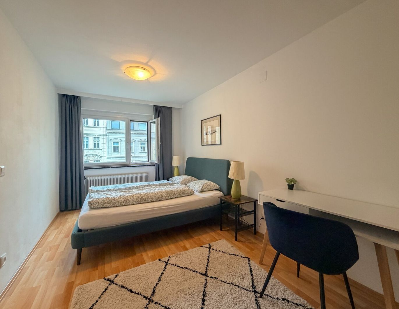 ZU FUSS ZUR ALTEN DONAU - großzügige 3-Zimmer-Wohnung