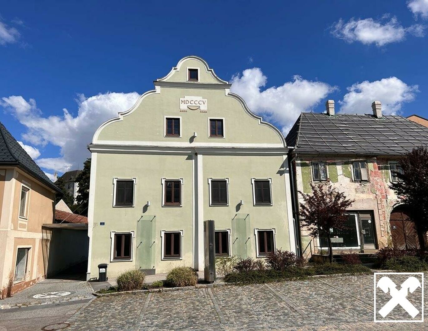 Renoviertes Wohn-/Geschäftshaus