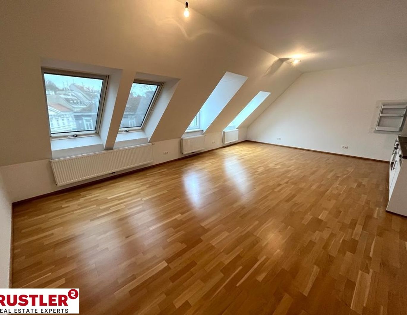 Charmante 3-Zimmer-Wohnung! Unbefristet! 34m² Dachterrasse!