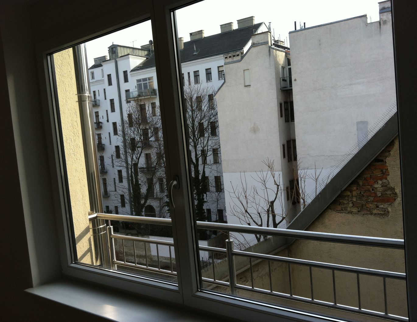 Studio, 5. Stock, im Zentrum