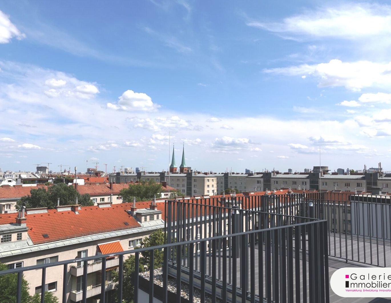 VIDEO: 360°-Ausblick auf Wien: Hochwertige 2-Zimmer-Wohnung mit Klima plus 2 private Dachterrassen!