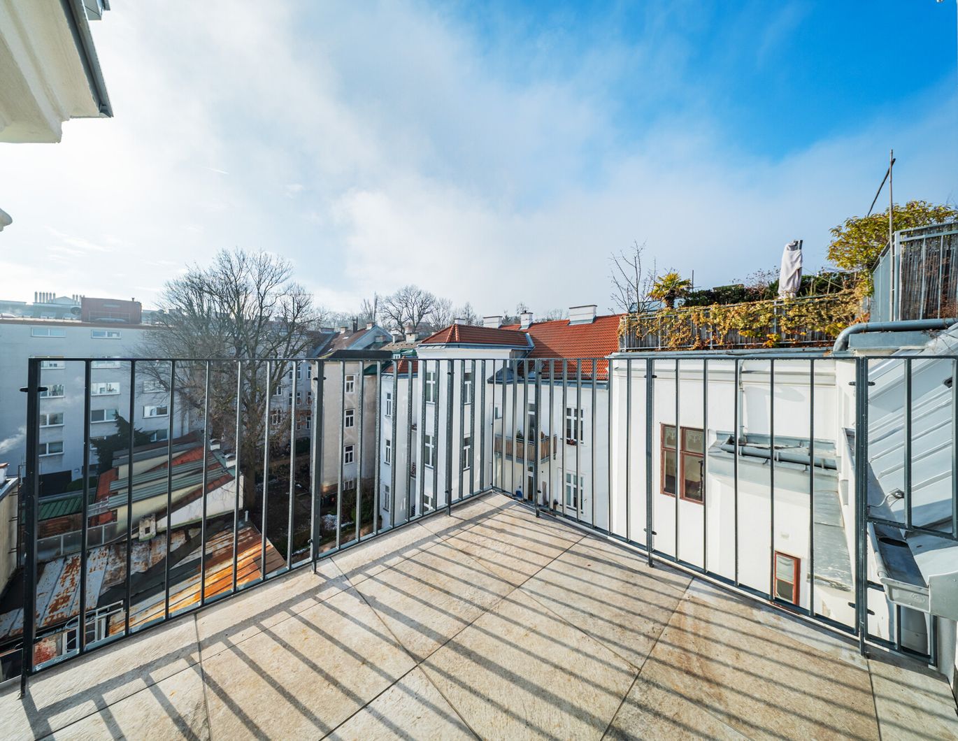 Erstbezug mit Balkon nahe Schönbrunn