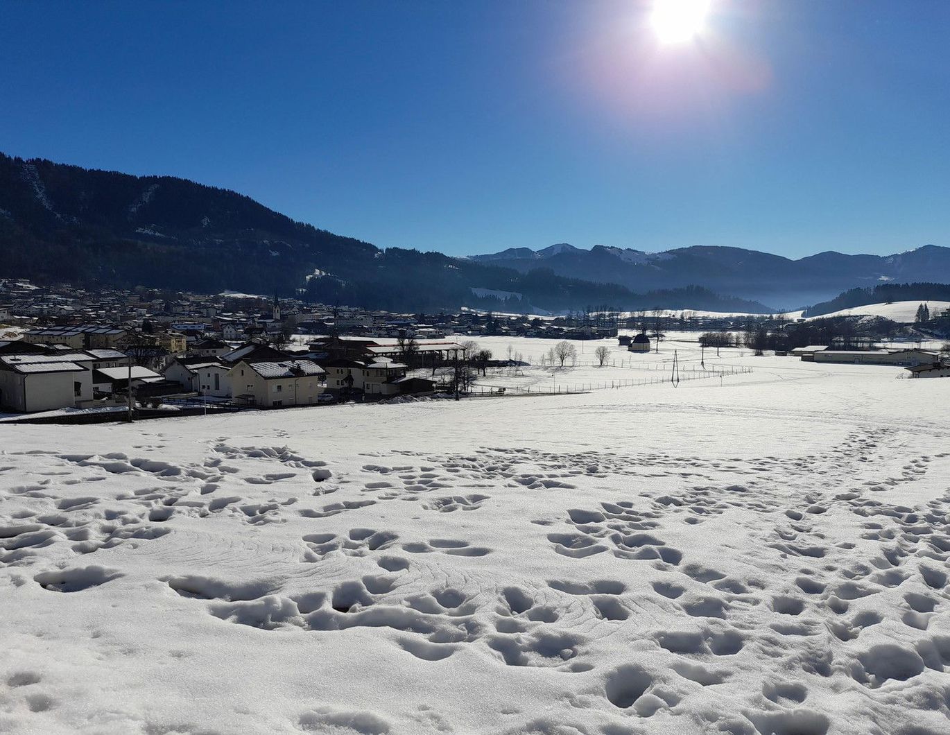 Winter in Tirol-Fast ein Haus-Erstbezug im Landhaus mit Bergblick