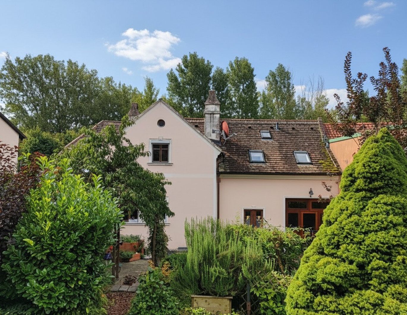 Einfamilienhaus inmitten eines grünen Gartenparadieses in Ulrichskirchen - Ihr neues Zuhause!