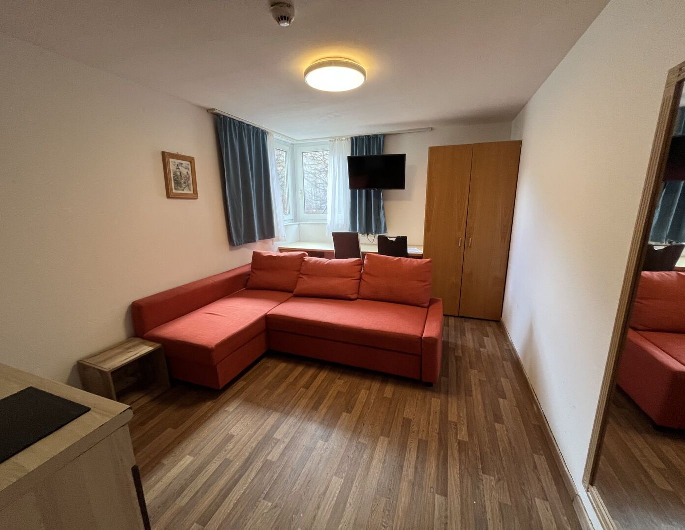 Toplage in Innsbruck - Helle Süd-Garconniere inkl. Tiefgarage