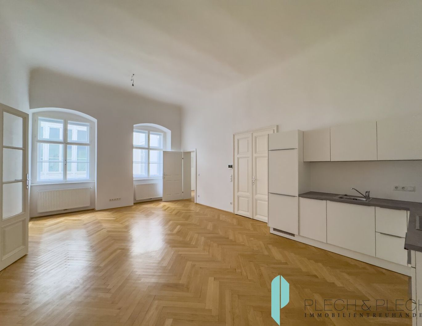 Provisionsfrei für den Mieter - schöne & ruhige 2 Zimmerwohnung - mitten im Zentrum!