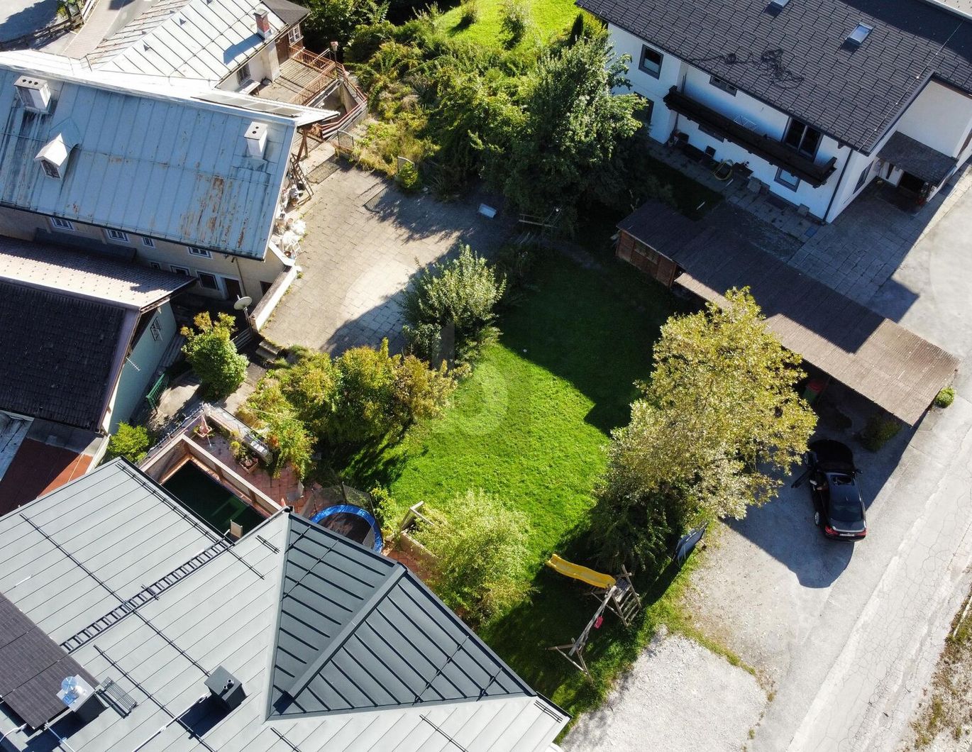 VIEL ENTWICKLUNGSPOTENTIAL IN SEHR ZENTRALER LAGE ZUM WOHNEN ODER GEWERBLICH