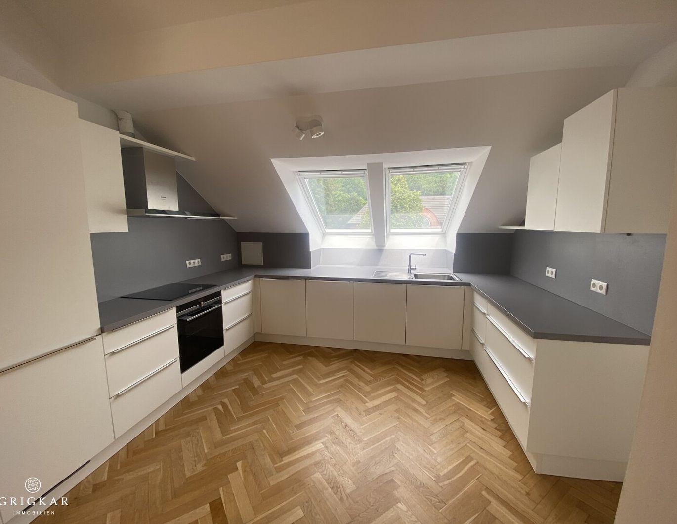 Herrschaftliche Altbauwohnung mit Terrasse in Salmannsdorf - Neustift am Walde