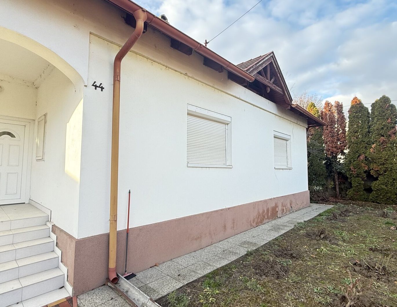 Liegenschaft in Ungarn (Mosonmagyarovar) mit Haupthaus und Nebenhaus (möbliert) zu verkaufen!