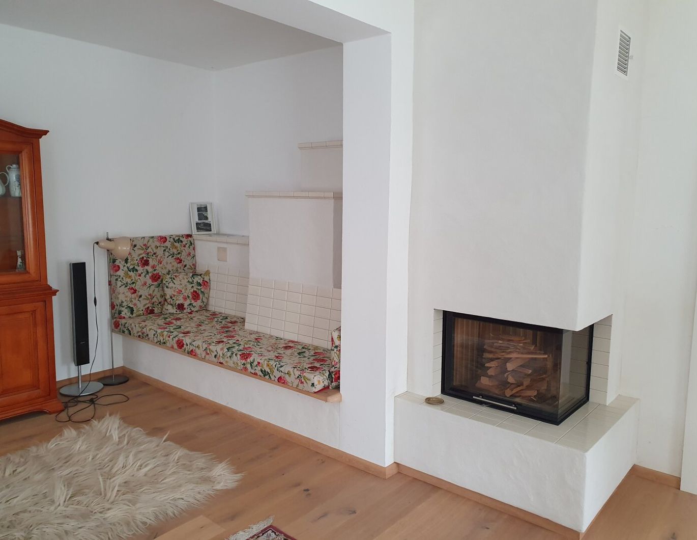 stilvoll, klassisch, großzügiges Mehrfamilienhaus