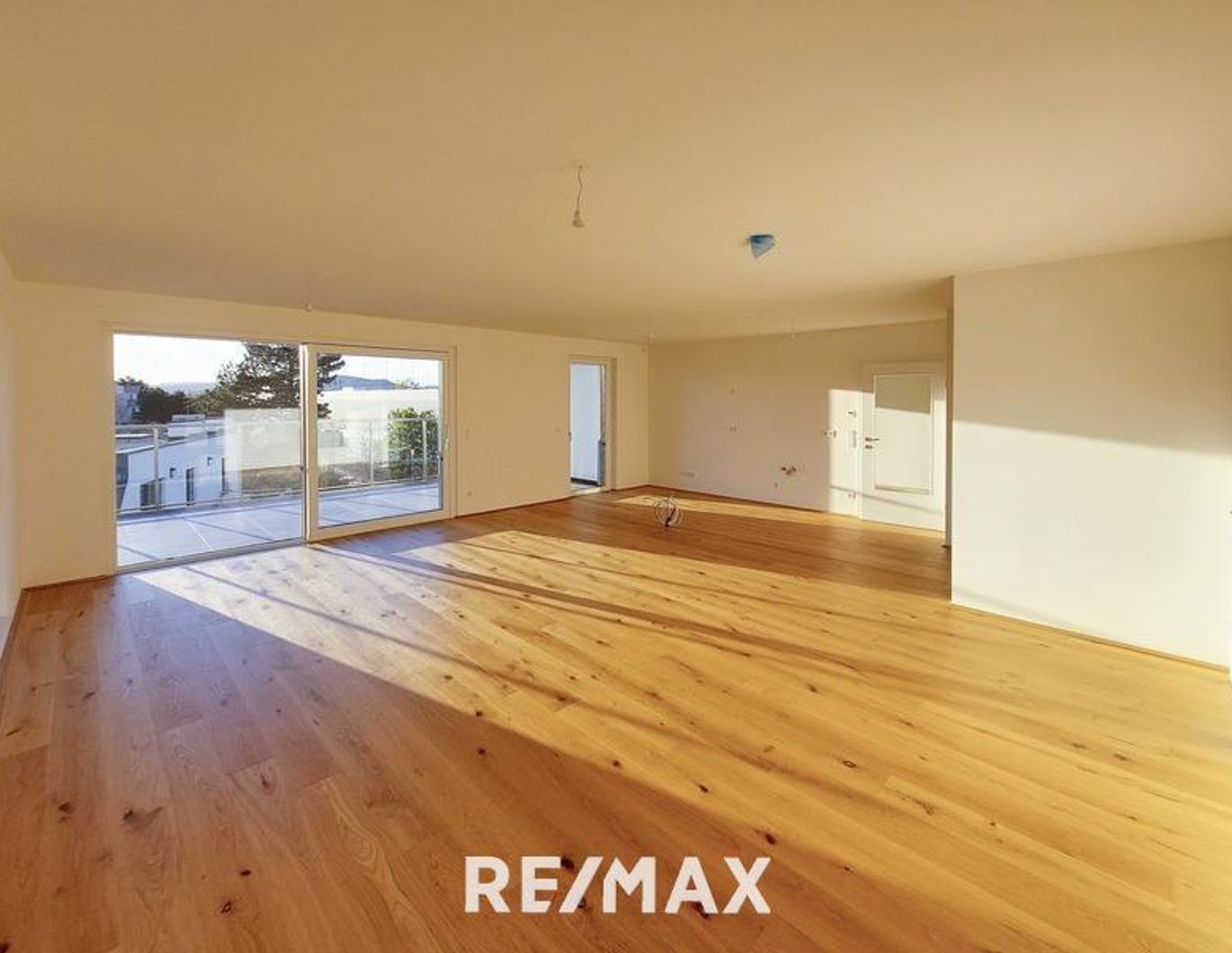 Erstklassiges 4-Zimmer-Penthouse mit drei Terrassen - Erstbezug