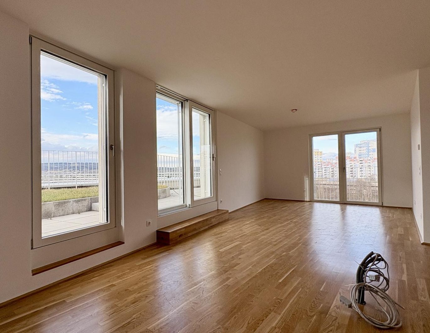 Hochwertige 3-Zimmer-Wohnung mit Dachgarten - Neubau & provisionsfrei!