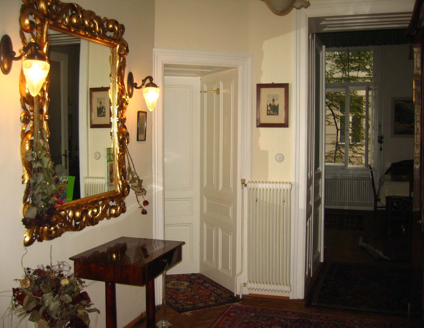 Wohnen mit Kunst und Antiquitäten