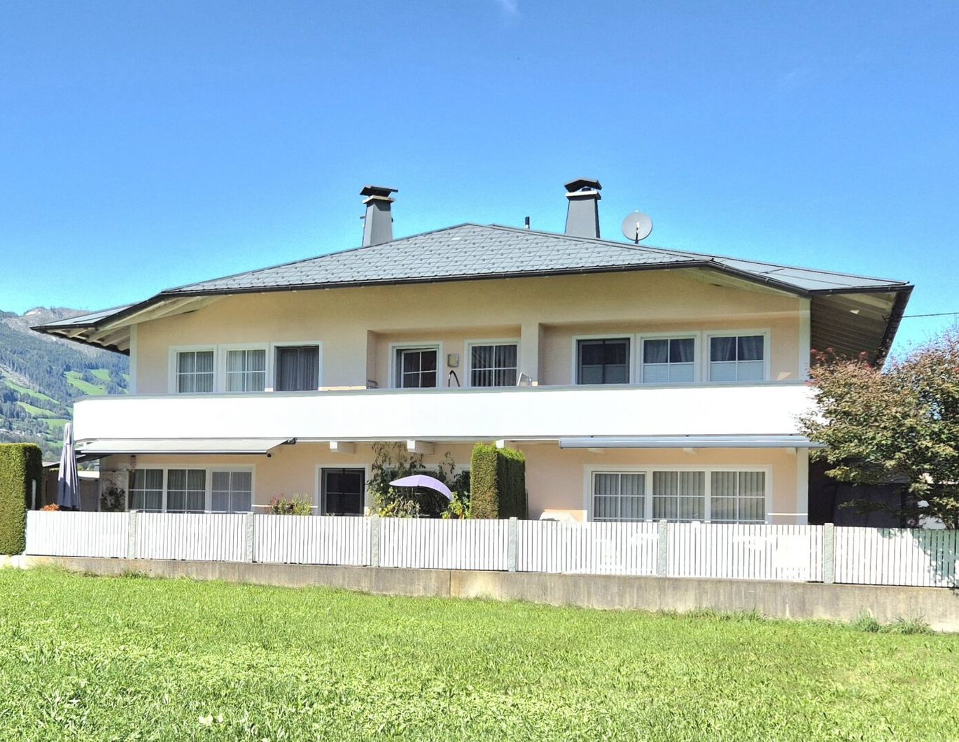 Moderne Landhaus-Villa in Golfplatznähe !