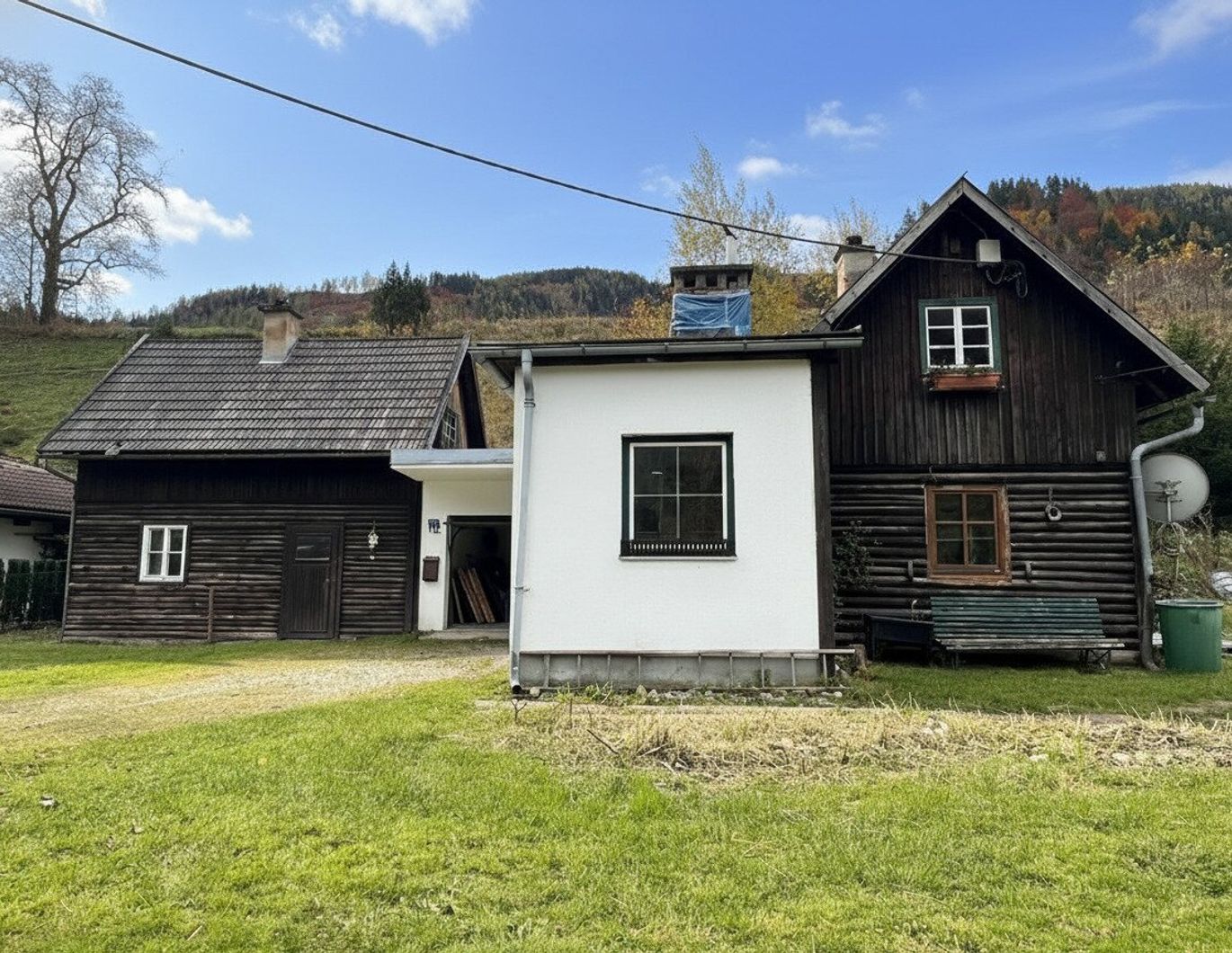 Renovierungsbedürftiges Haus mit Potenzial