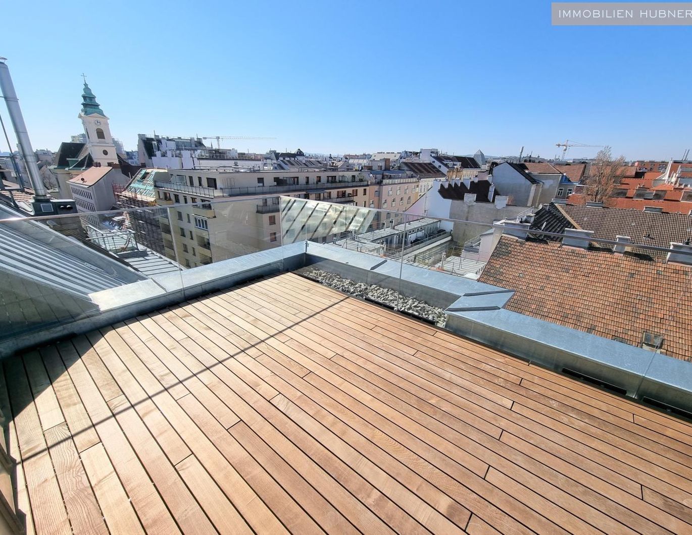 PENTHOUSE-MAISONETTE mit ROOFTOP-Terrasse - MEGA Ausblick!! AB FEBRUAR 2026!!
