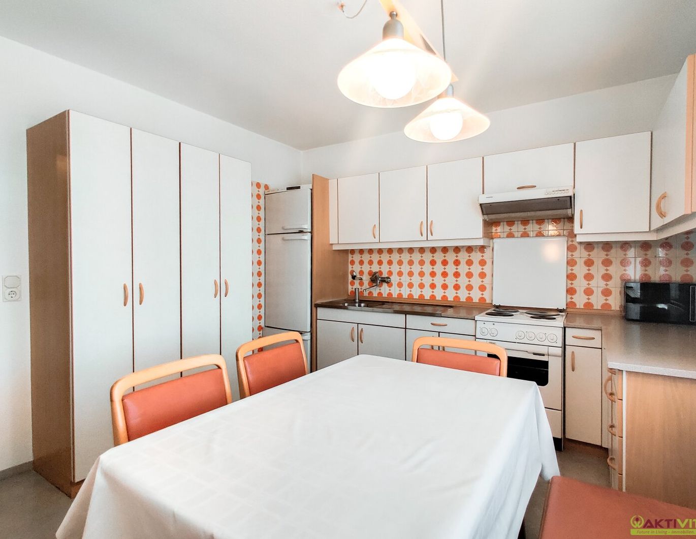 Zentral gelegene 3,5-Zimmer-Wohnung in Grieskirchen - sofort bezugsbereit und vollmöbliert.