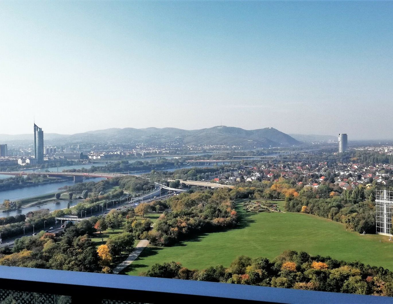 All-inklusive spacious studio-apartment on higher floor on short time rent beginning form february 2026!