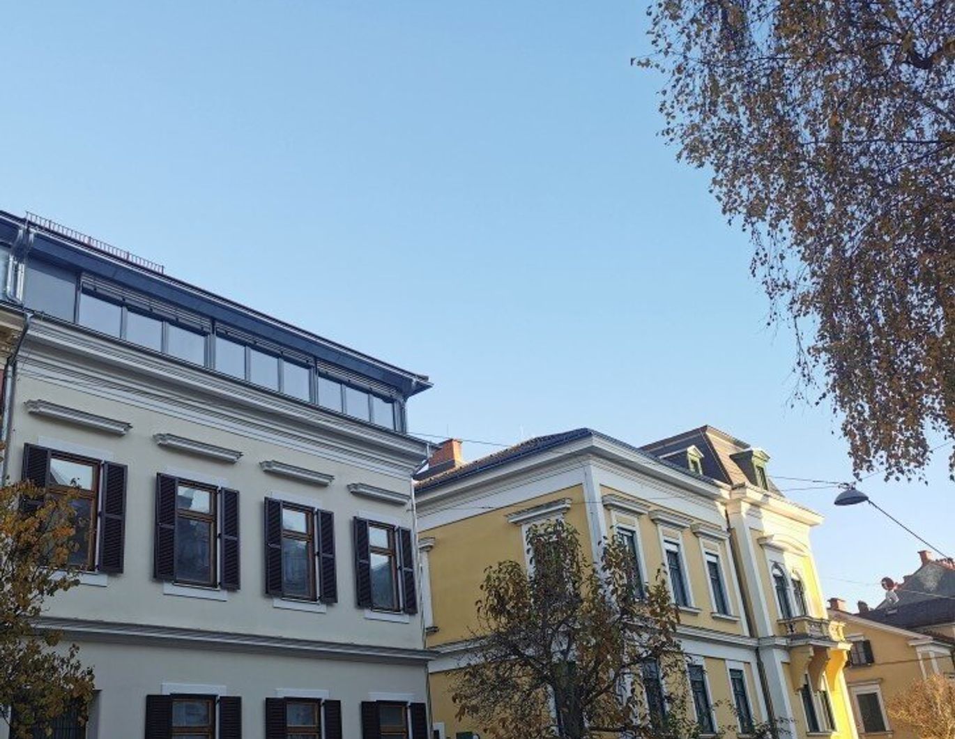 Erstbezug: Exklusives Penthouse mit Galerie und Loggia in schönem Gründerzeithaus mitten im Herz-Jesu-Viertel!