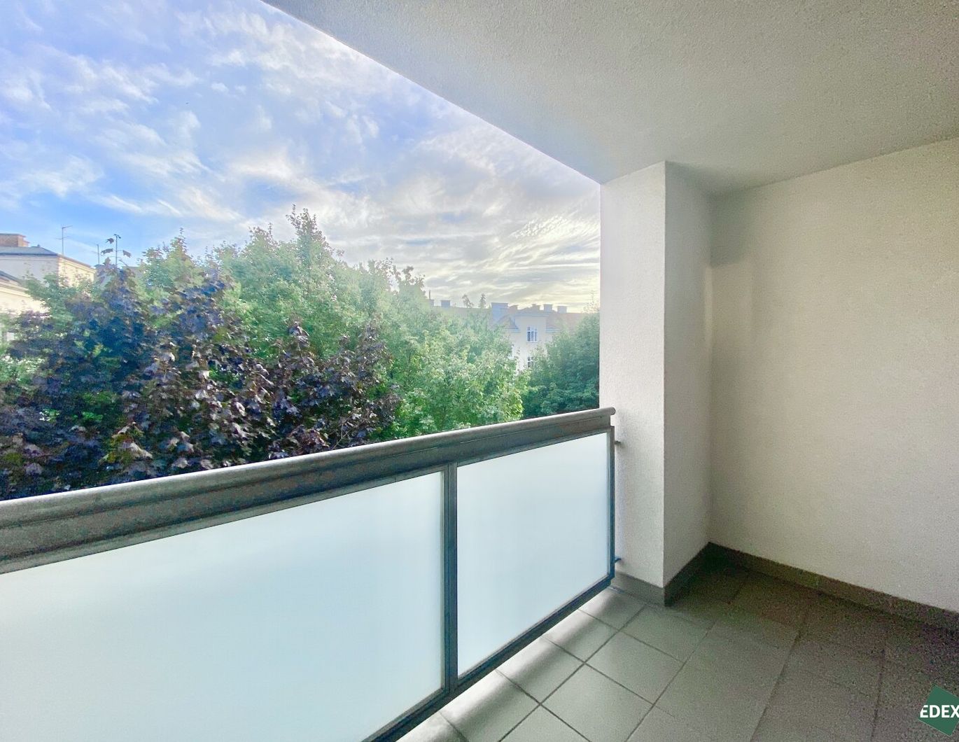 Sonnige 2-Zimmer-Wohnung mit Loggia nähe U4 Braunweiggasse