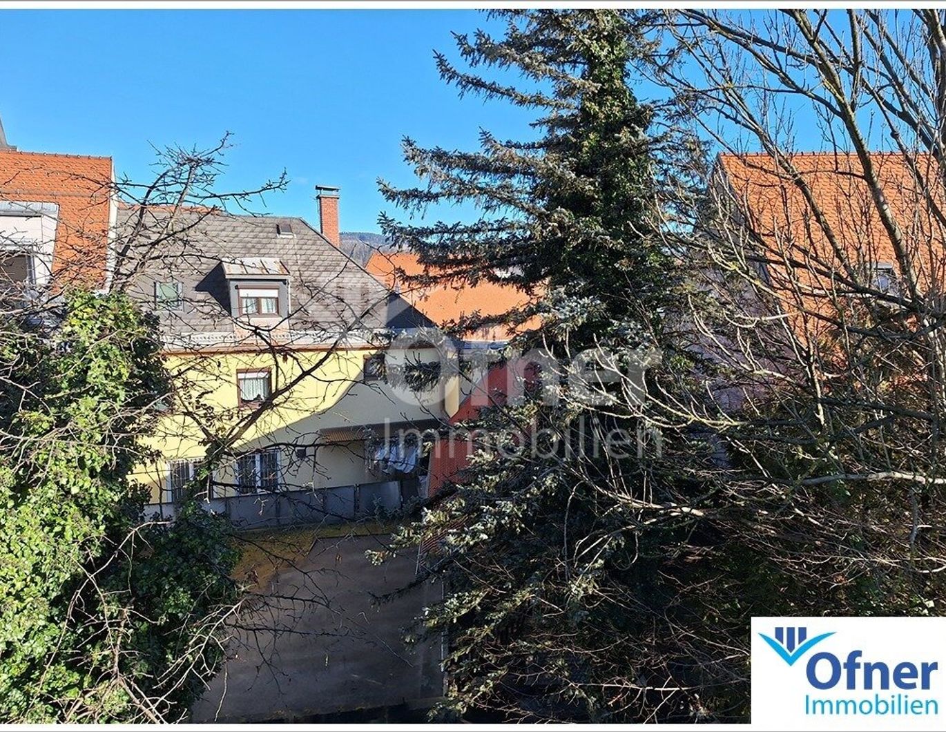 3-Zimmer-Wohnung mit Balkon, Bergblick und zentrumsnaher Ruhelage
