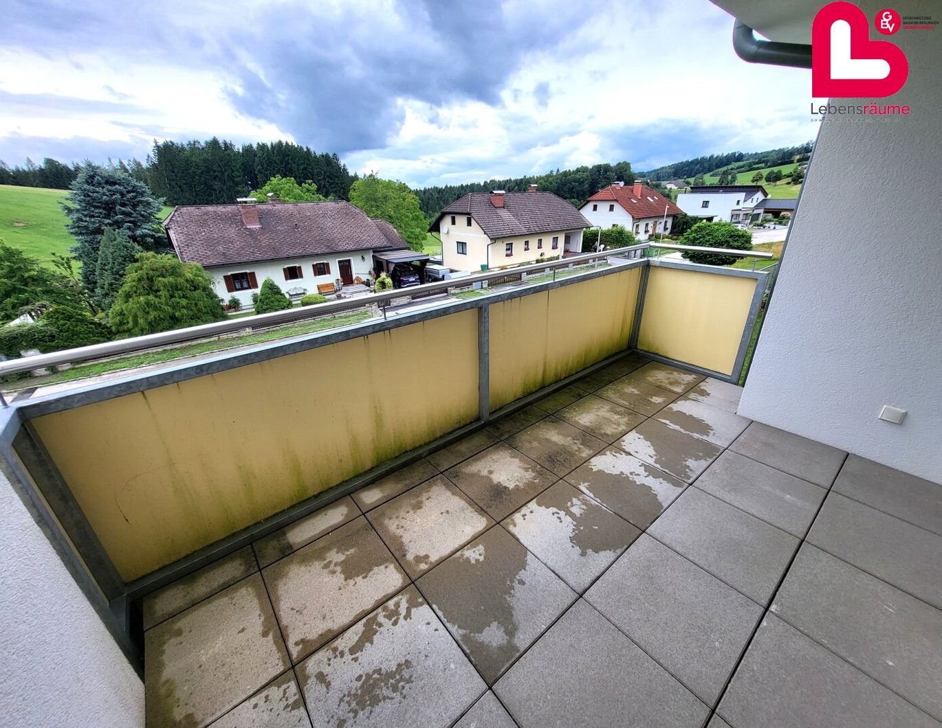 Wohnung mit herrlichem Ausblick- Küche gegen Ablöse