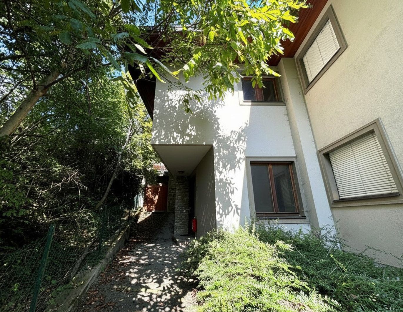 Charmante 1,5-Zimmer-Wohnung in Traumvilla in Weiz - AB SOFORT verfügbar