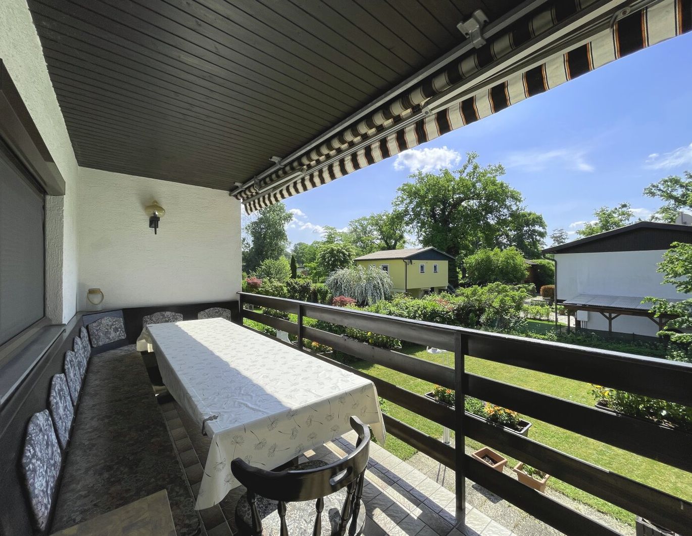 Idyllisches Ferienhaus mit Urlaubsflair - mit großem Garten & Seenähe