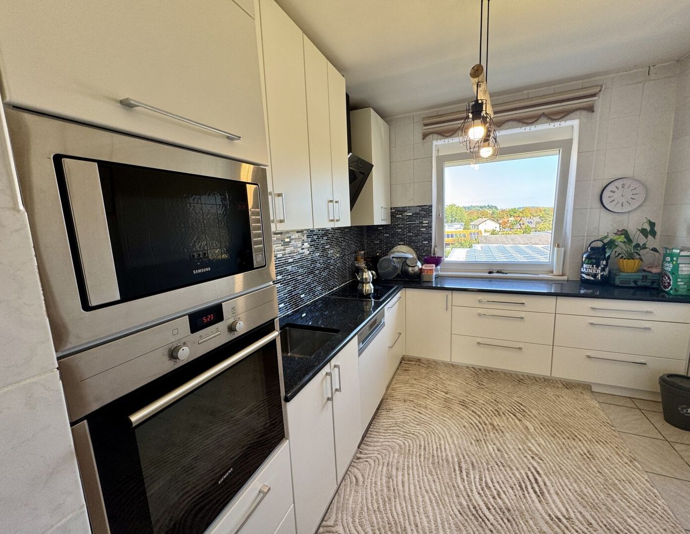 Attraktive 4-Zimmer-Wohnung mit Balkon in Fehring ...! (für Anleger oder Eigenbedarf)