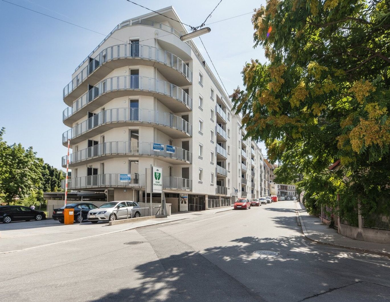 Ideal für Vorsorge - Neuwertige 2-Zimmer-Wohnung mit Loggia inkl. Tiefgarage!