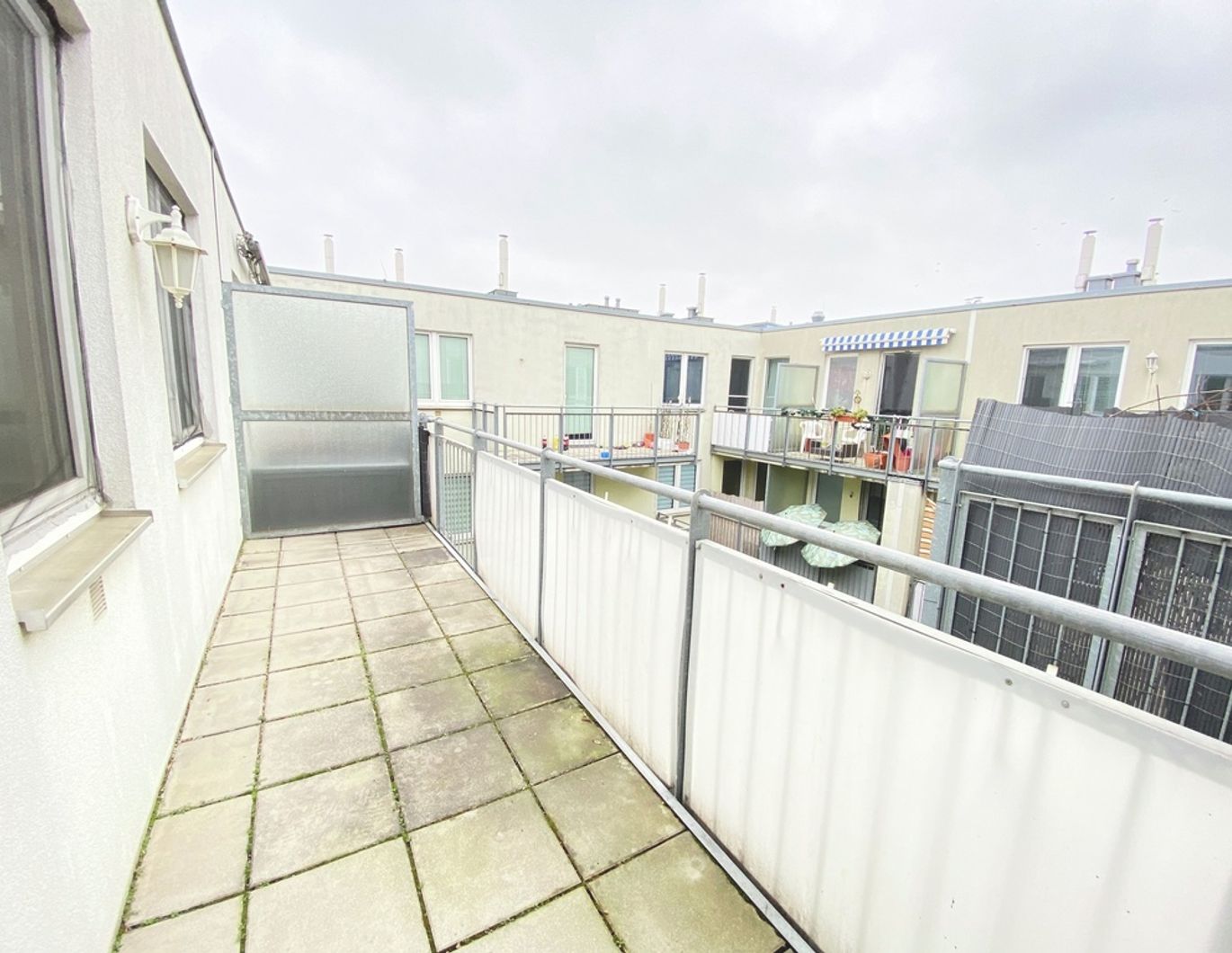 BALKONTRAUM | HELLE 3 ZIMMER | OPTIMALE RAUMAUFTEILUNG | U-BAHN NÄHE