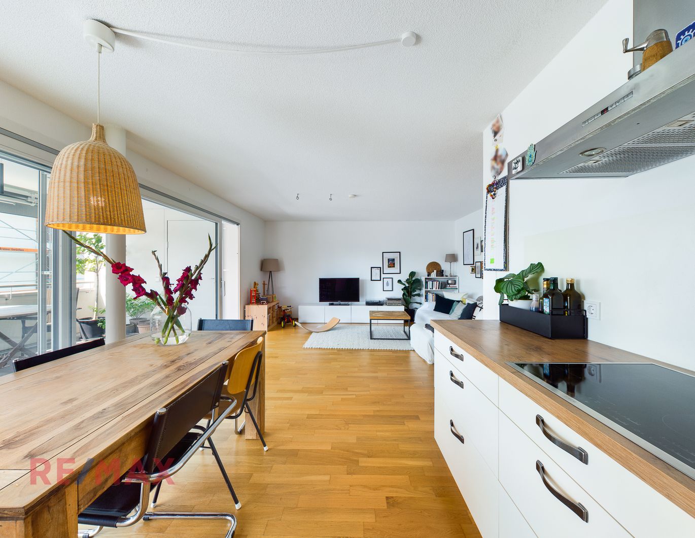 Licht & Raum - moderne Wohnung mit Balkon in ruhiger Lage von Hard