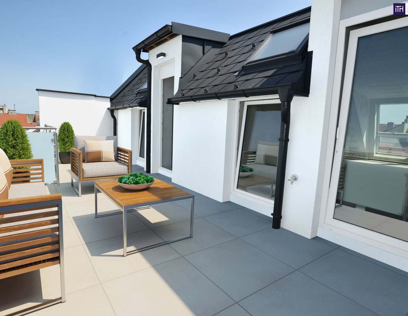 Preisreduktion! Exklusives Familienparadies über den Dächern - Stilvolle 4-Zimmer-Dachgeschosswohnung mit zwei Terrassen + moderner Luftwärmepumpe + Klimaanlage