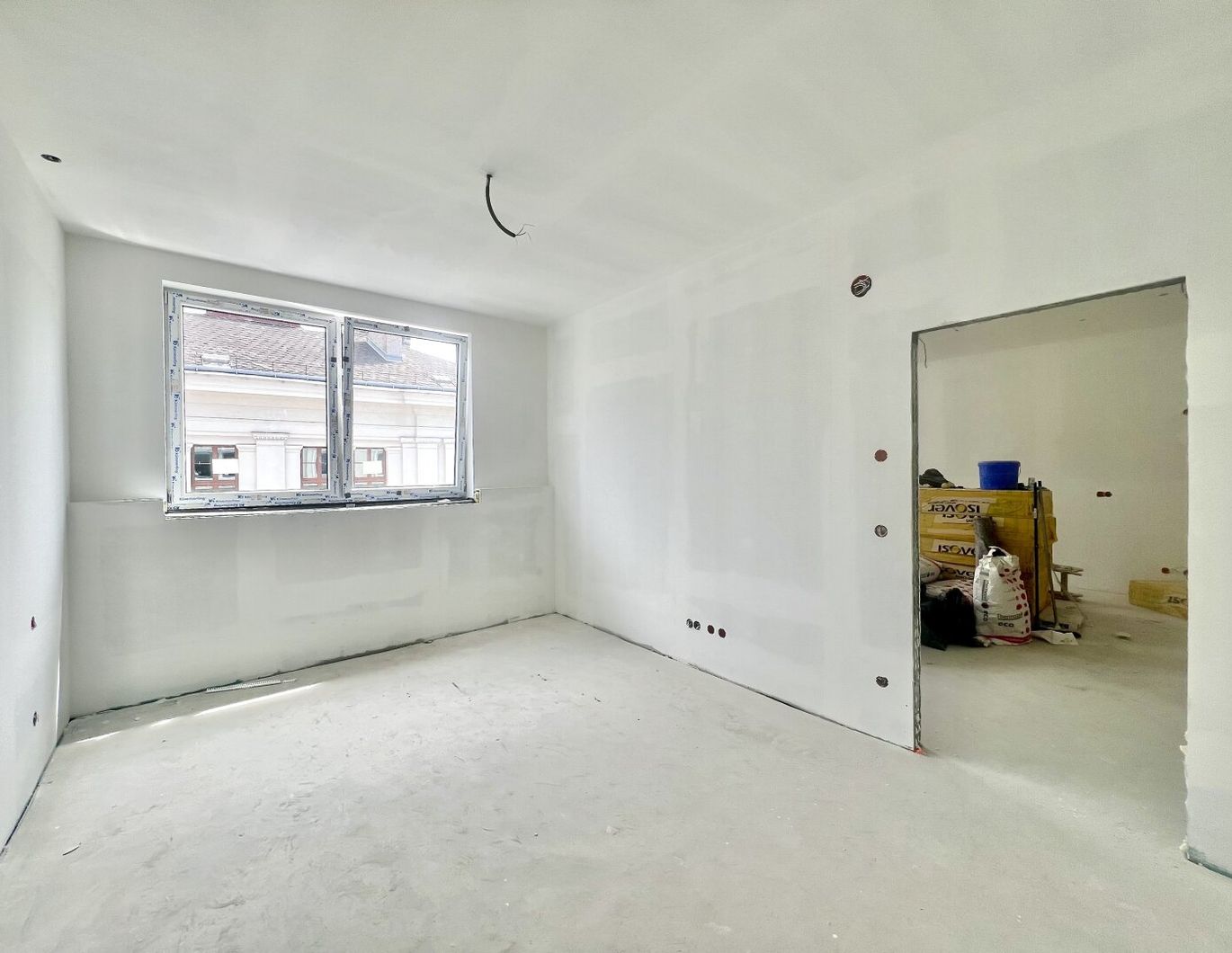 Erstbezug: Helle Wohnung mit gutem Grundriss!