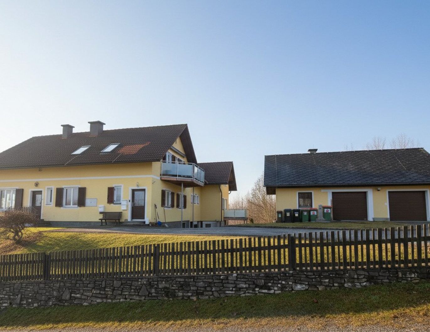 Besichtigen Sie diese tolle Liegenschaft mit vielseitigen Nutzungsmöglichkeiten mit wunderschönem Fernblick!