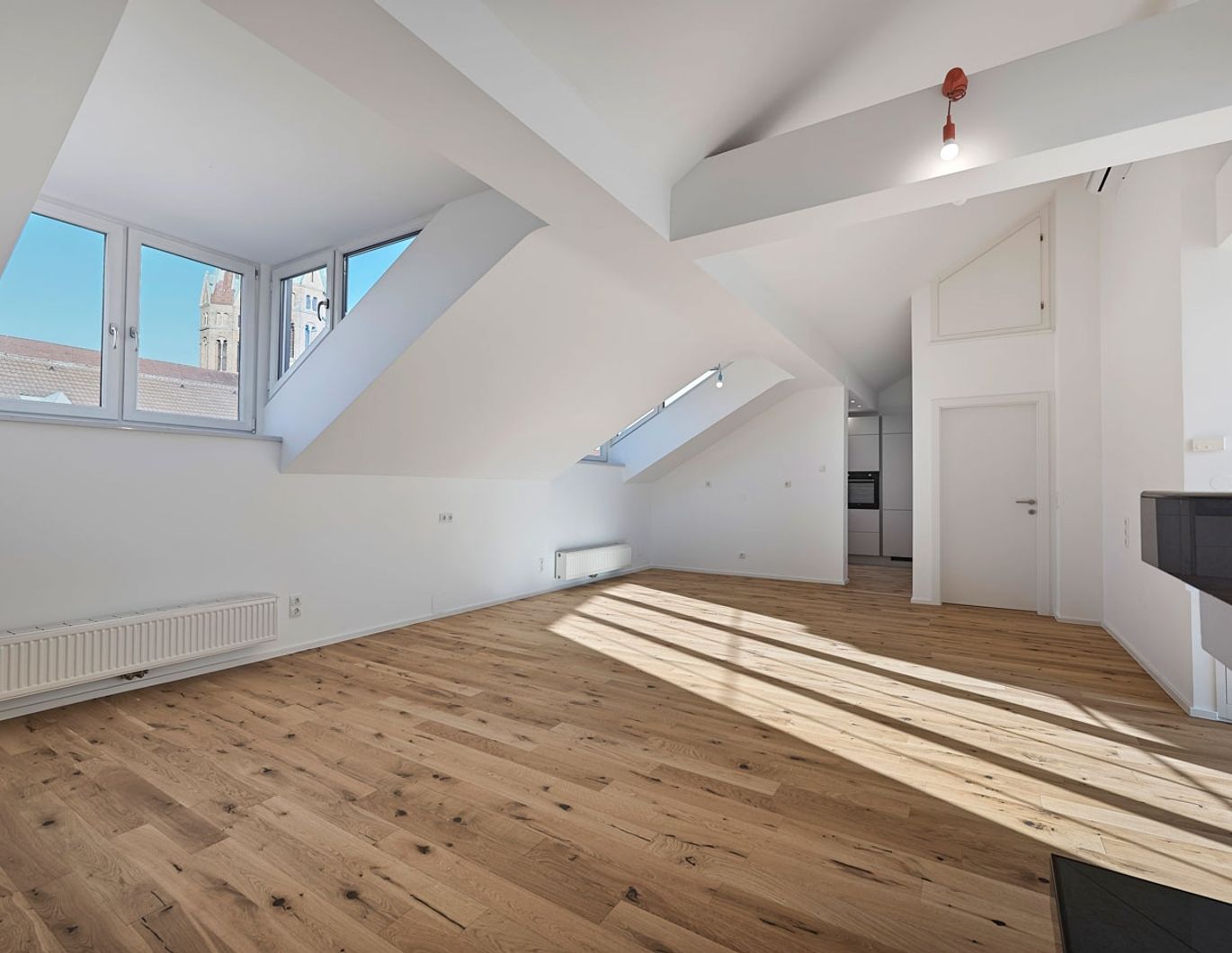Repräsentatives Wohnen in Döbling- Charmante Wohnung im Dachgeschoss mit Sauna und Terrasse