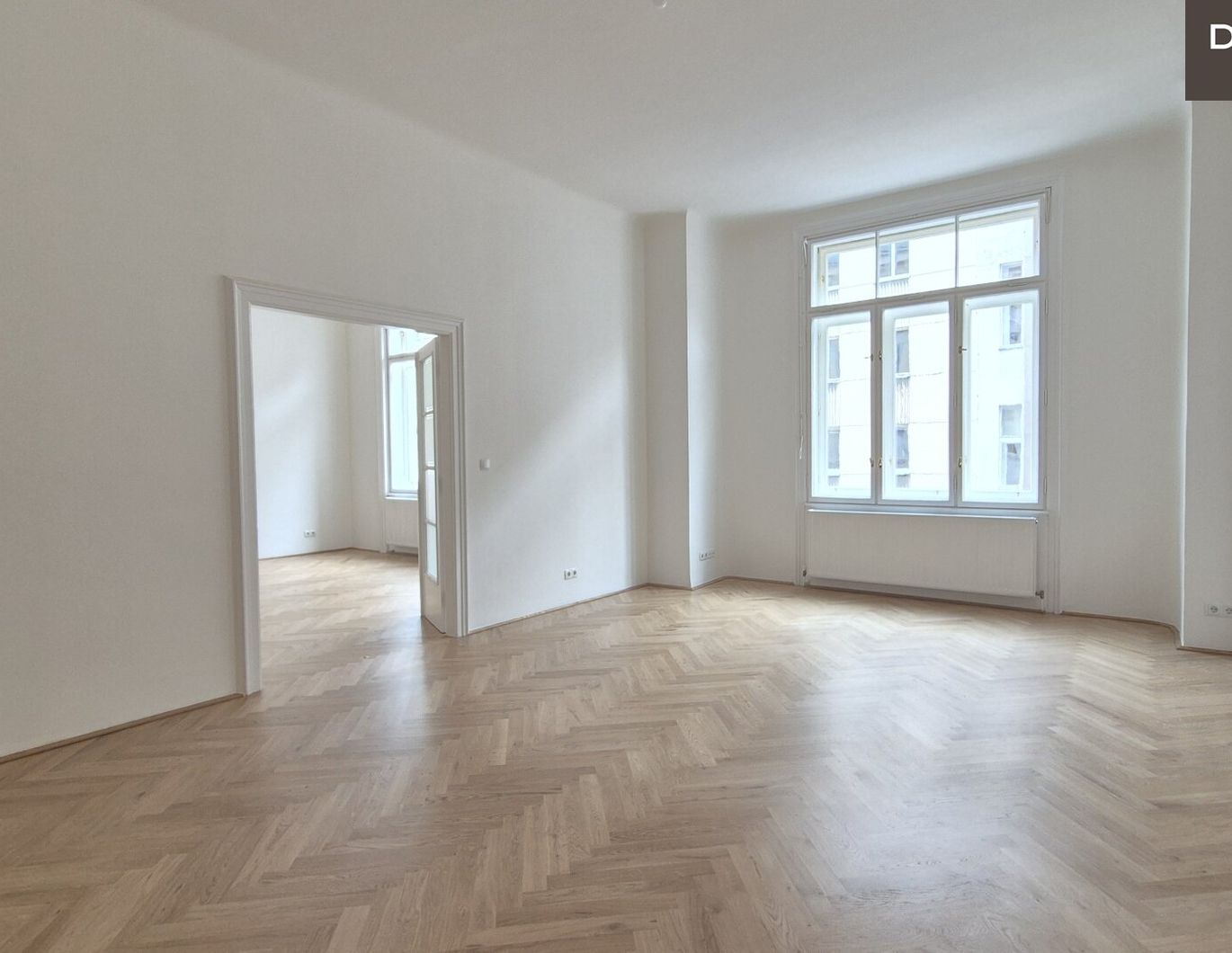 | TOP LAGE | ERSTBEZUG NACH SANIERUNG | 2. OG |