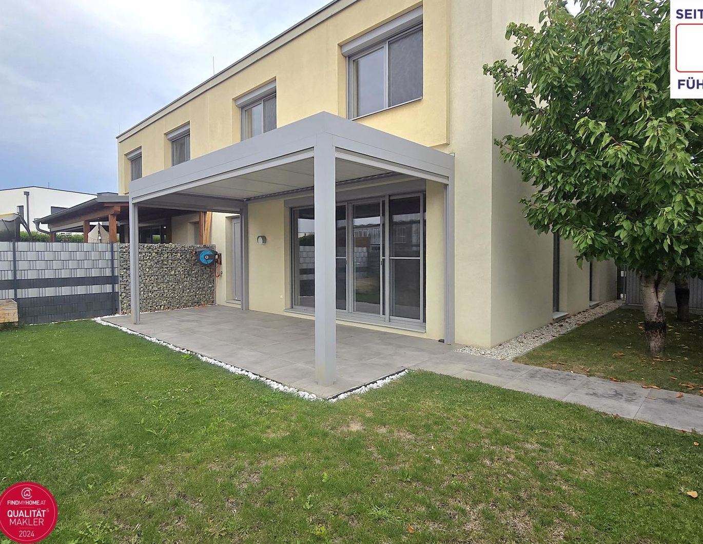 4-Zimmer-Doppelhaushälfte mit Photovoltaik und 3 Stellplätzen