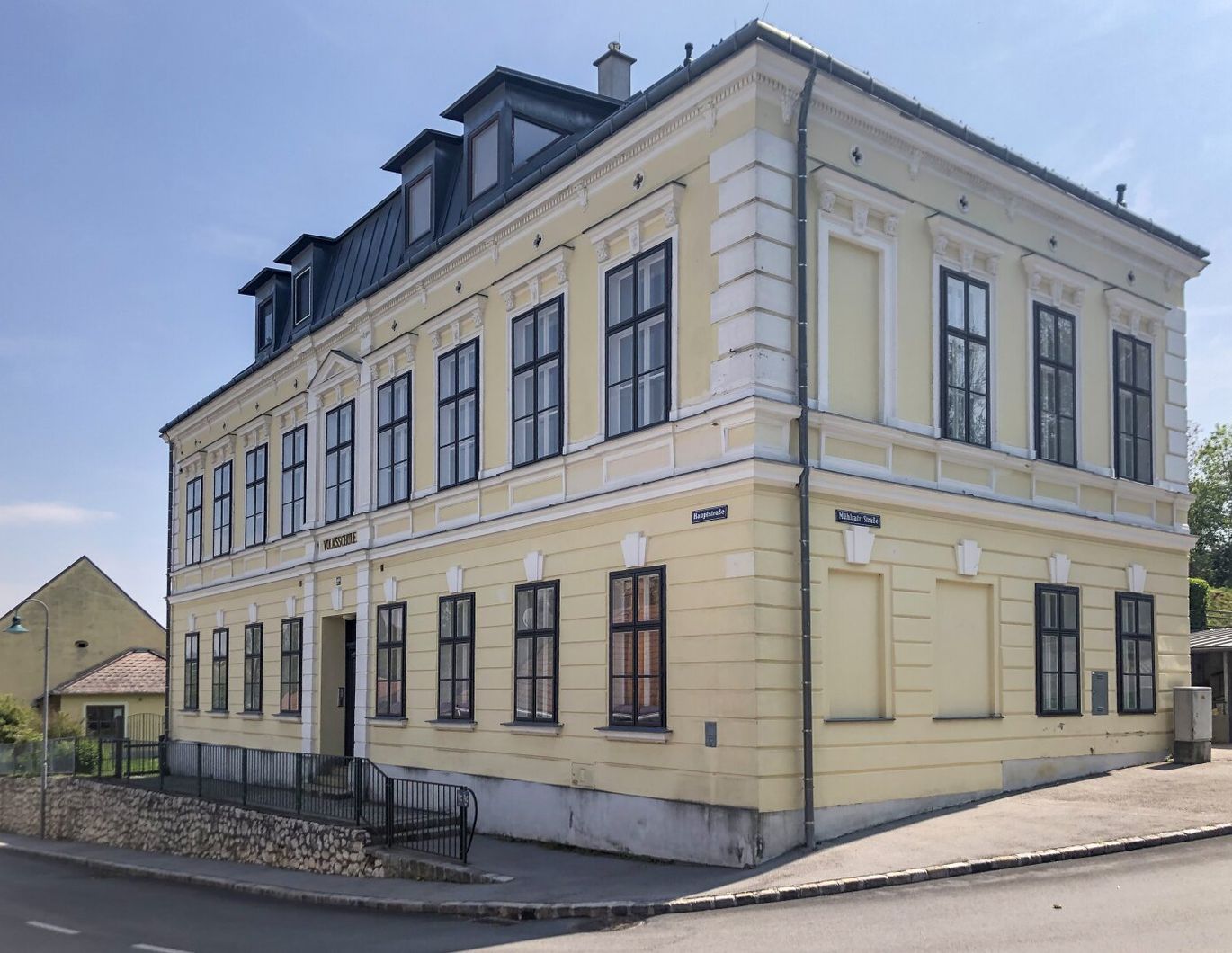 Gut gelegene Wohnung in Schleinbach